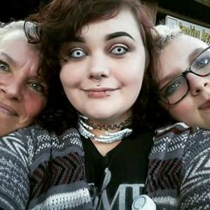 Meet your Posher, Stacy